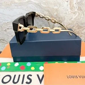 Louis Vuitton | Accessories | Louis Vuitton Lv Edge Cat Eye  display picture 1